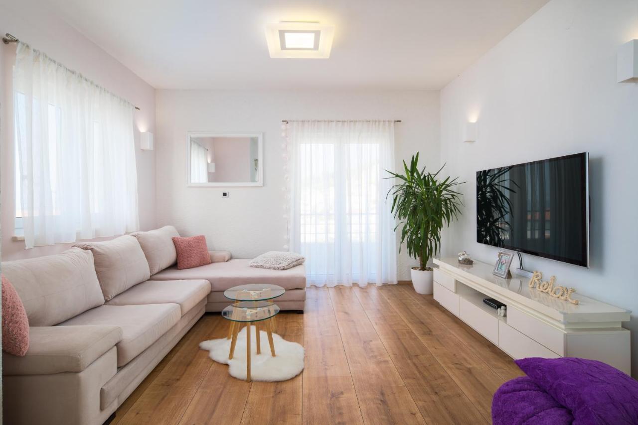 Apartment Toma Podstrana Exteriör bild